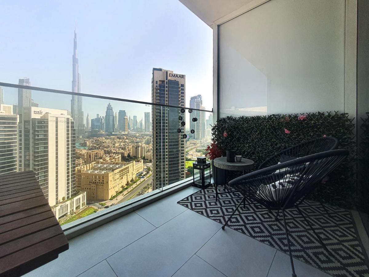 Luxury Studios With Burj Khalifa Or Canal View In Downtown - Marquise Square Tower Dubái Exterior foto