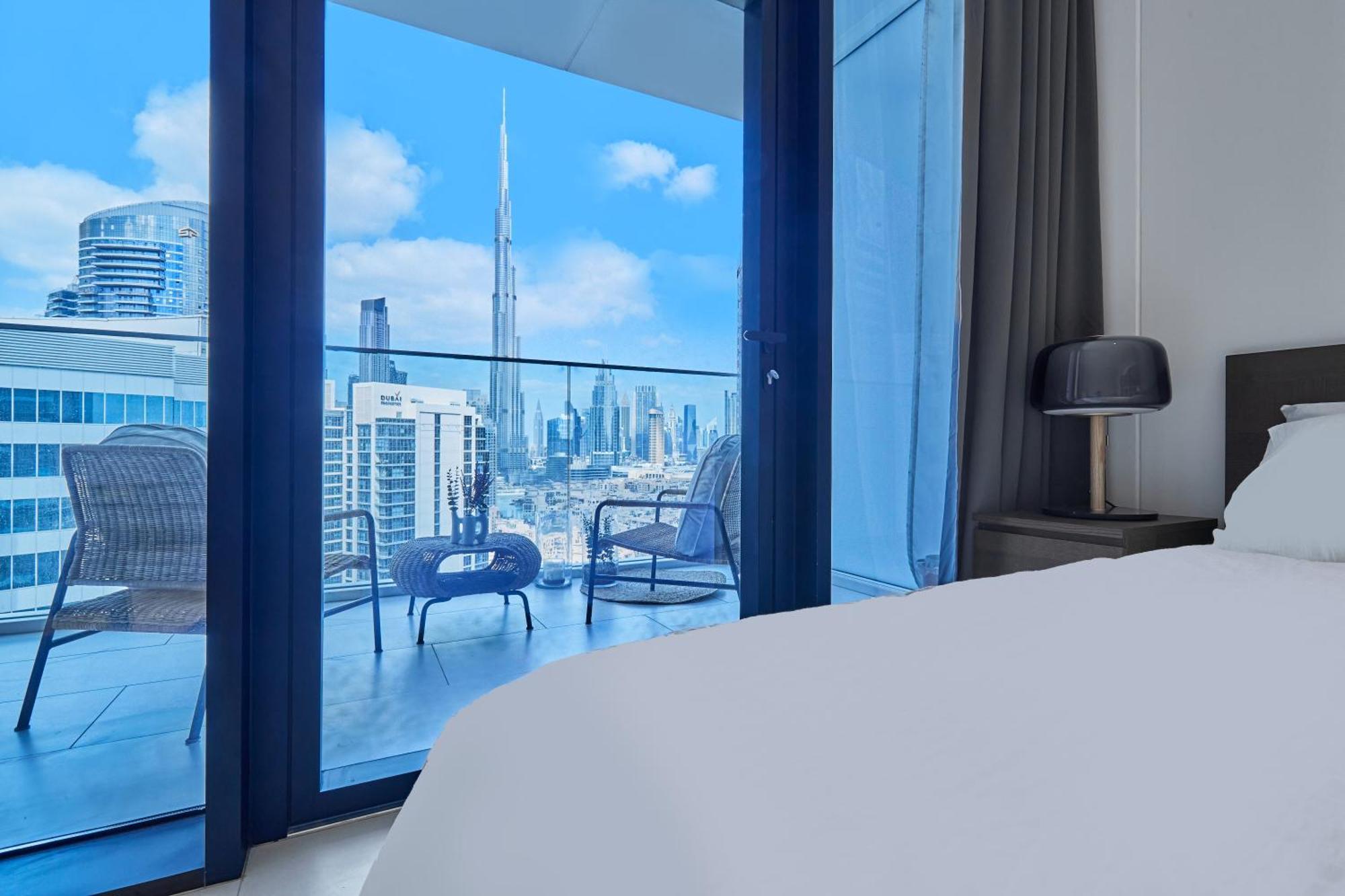 Luxury Studios With Burj Khalifa Or Canal View In Downtown - Marquise Square Tower Dubái Exterior foto