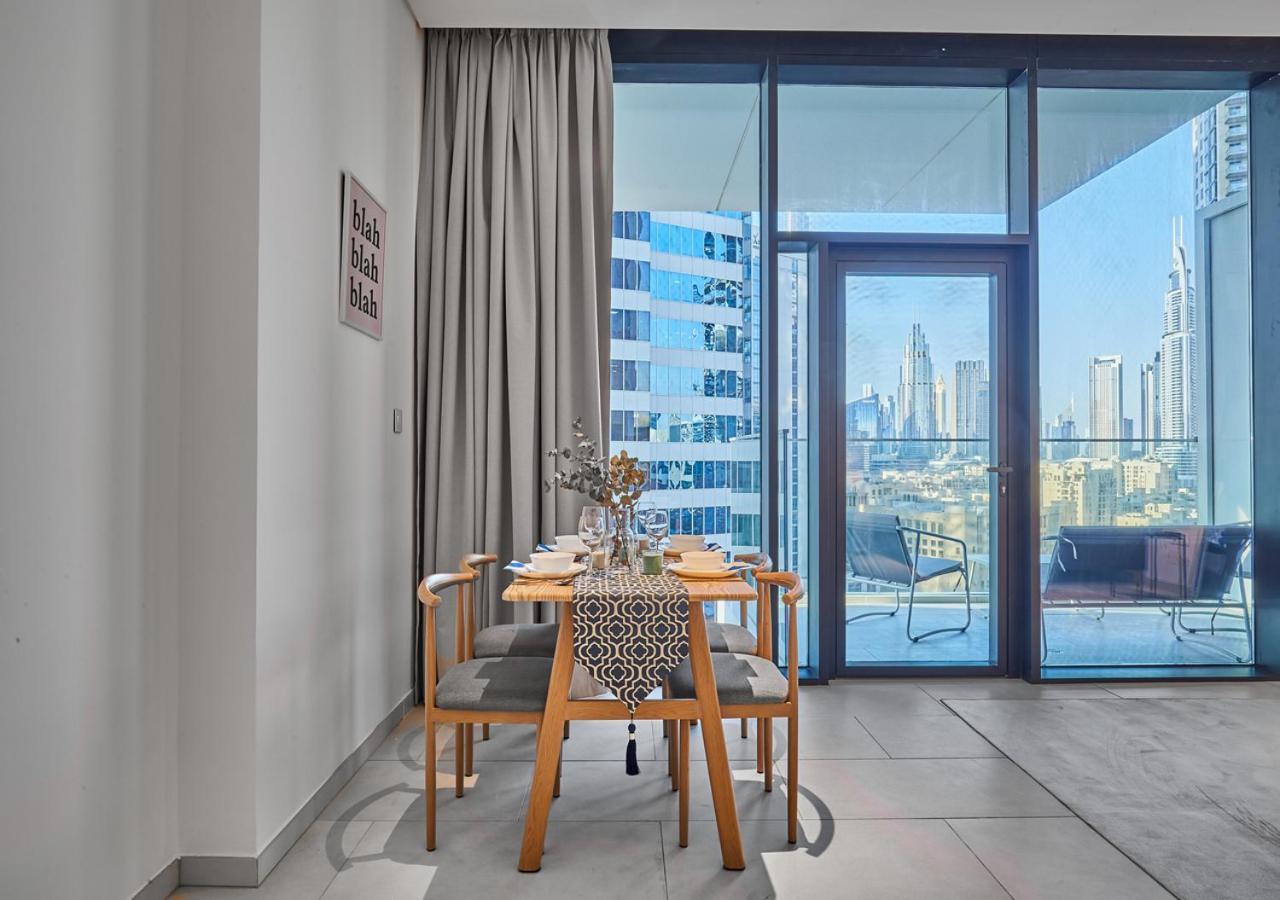 Luxury Studios With Burj Khalifa Or Canal View In Downtown - Marquise Square Tower Dubái Exterior foto