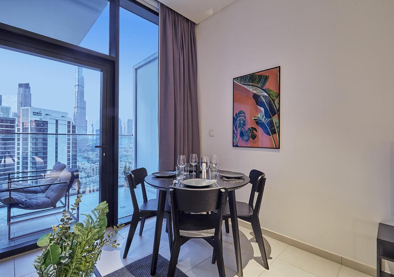 Luxury Studios With Burj Khalifa Or Canal View In Downtown - Marquise Square Tower Dubái Exterior foto