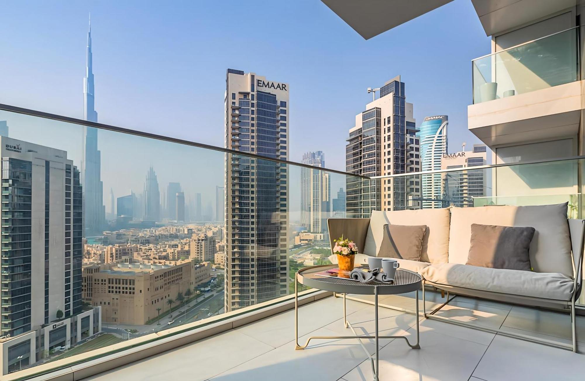 Luxury Studios With Burj Khalifa Or Canal View In Downtown - Marquise Square Tower Dubái Exterior foto